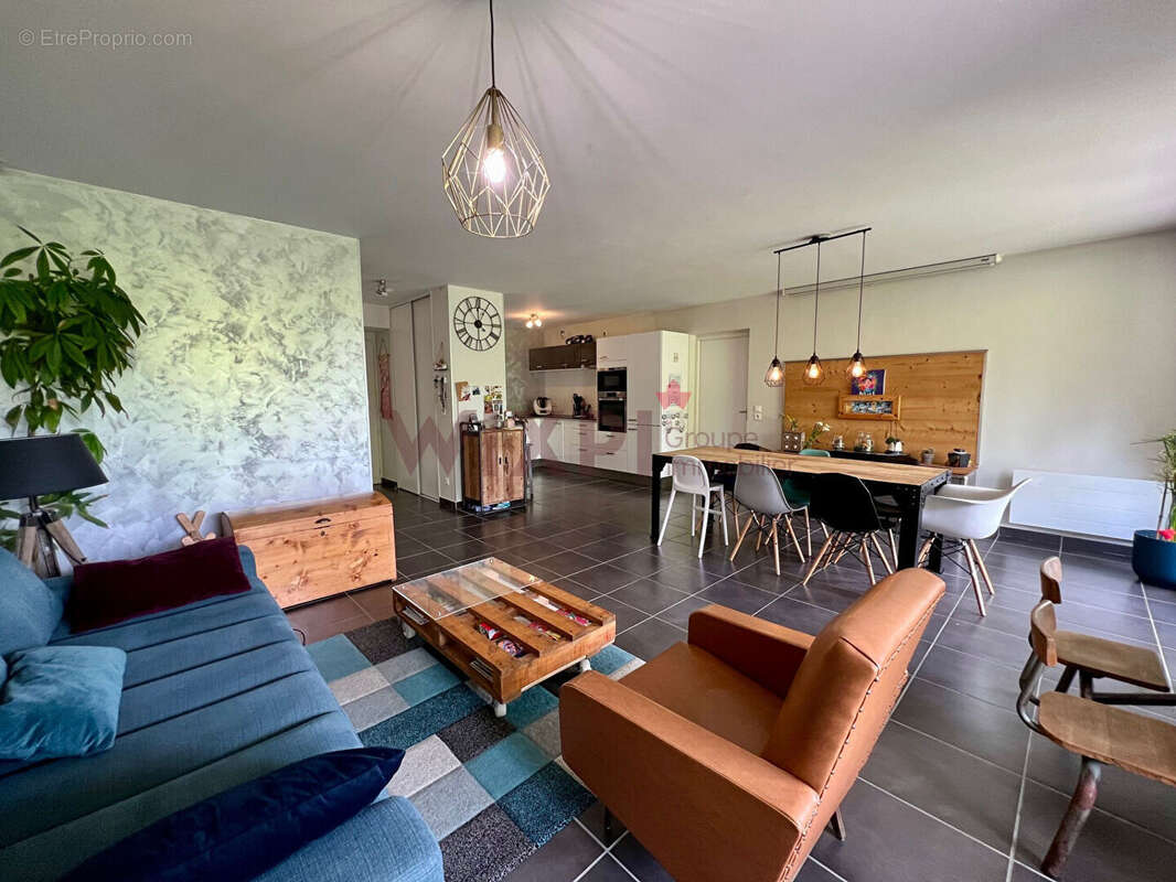 Appartement à SAINT-ISMIER