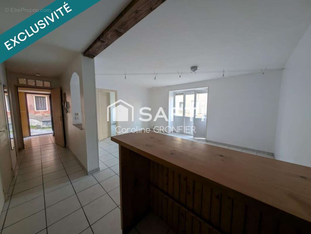 Photo 6 - Appartement à GENELARD