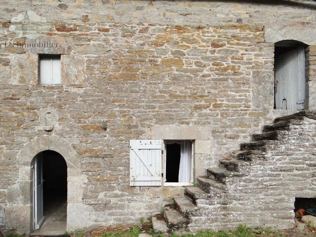 Propriété de caractère - vue mer - doëlan 225 m2 - photo 20