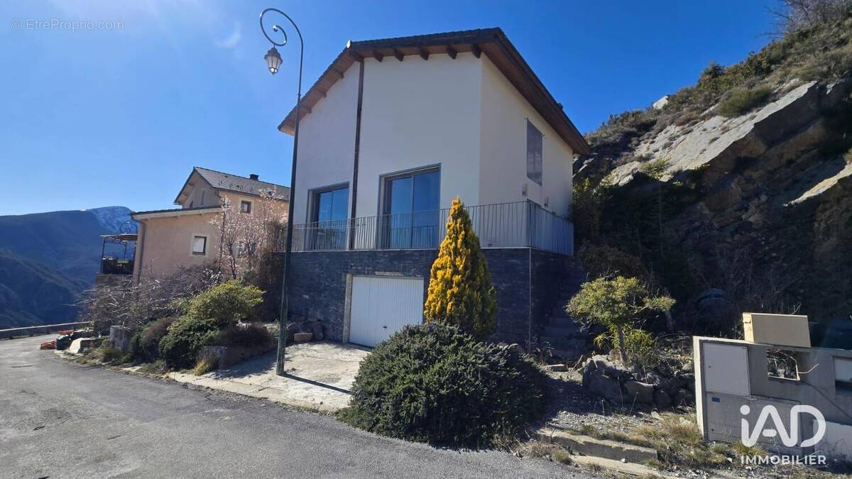 Photo 1 - Maison à RIMPLAS