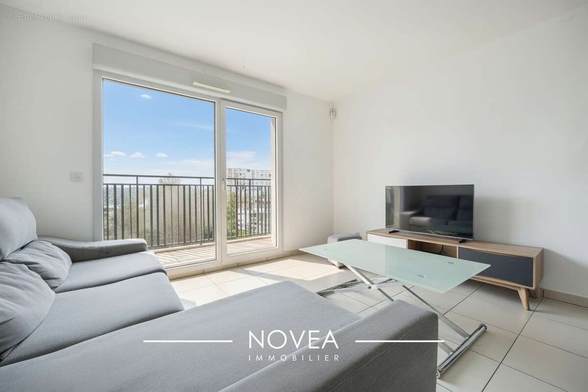 Appartement à LYON-8E