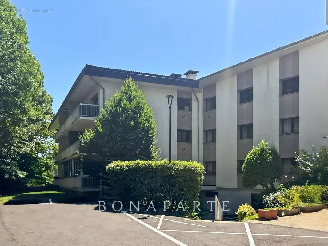 Appartement à FERNEY-VOLTAIRE