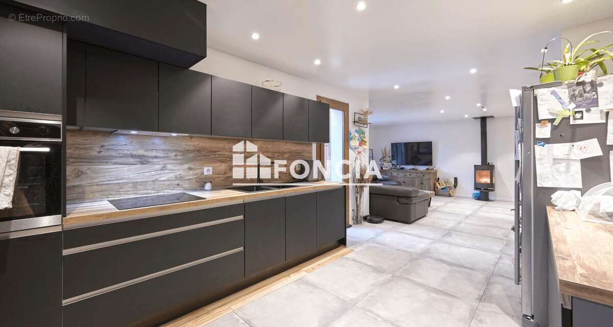 Maison à LES MARCHES