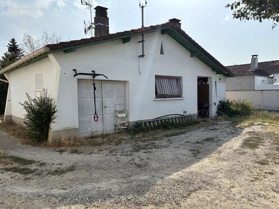 La salvetat-saint-gilles - maison t3/4 - photo 2