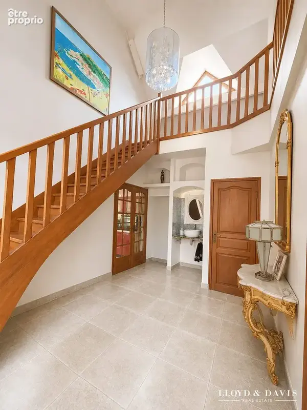 Maison 335 m² à Senlis  - photo 4