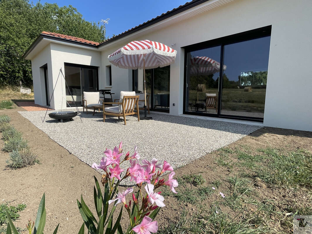 Maison neuve, RT 2020, 3 chambres - photo 2