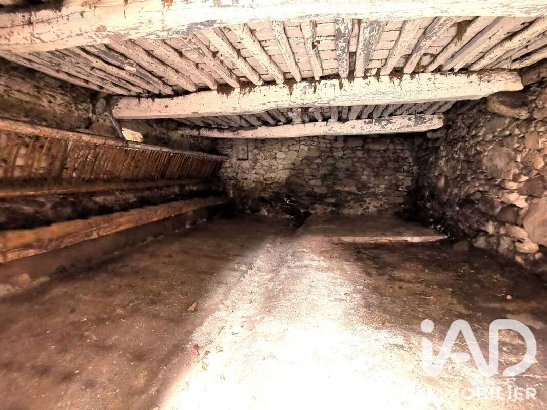 Maison 126 m² à Cette-Eygun  - photo 3