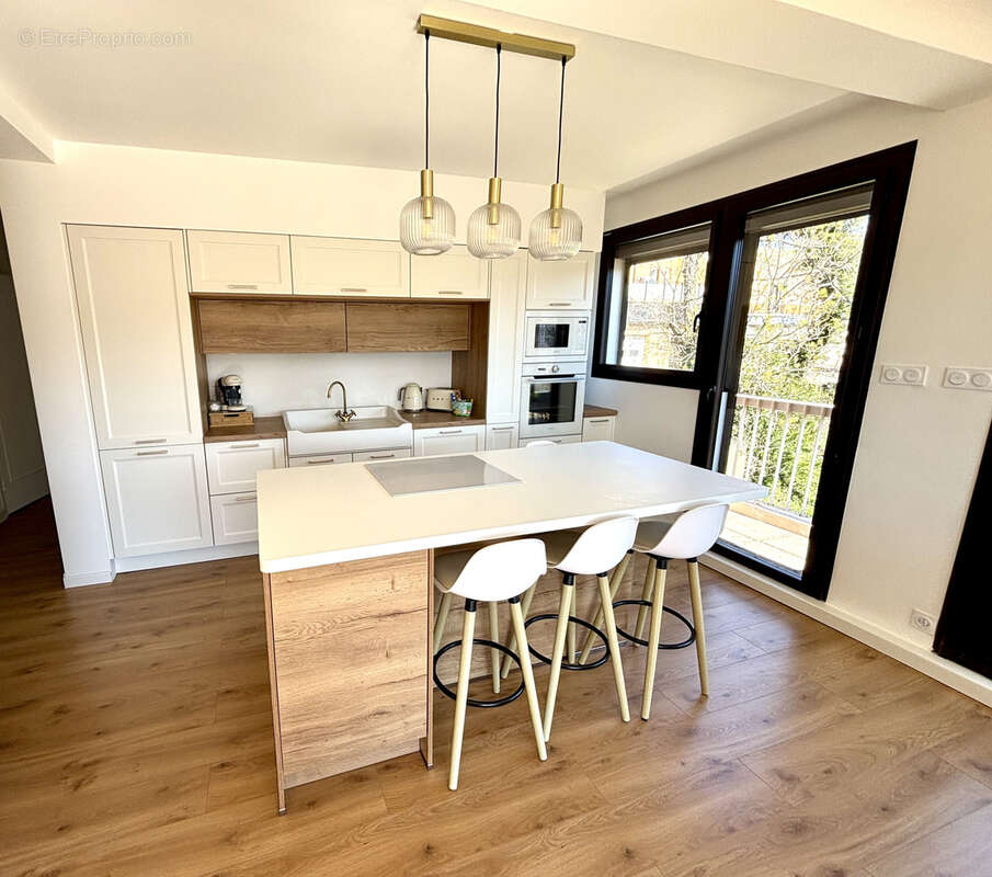 Appartement à SAINT-ETIENNE