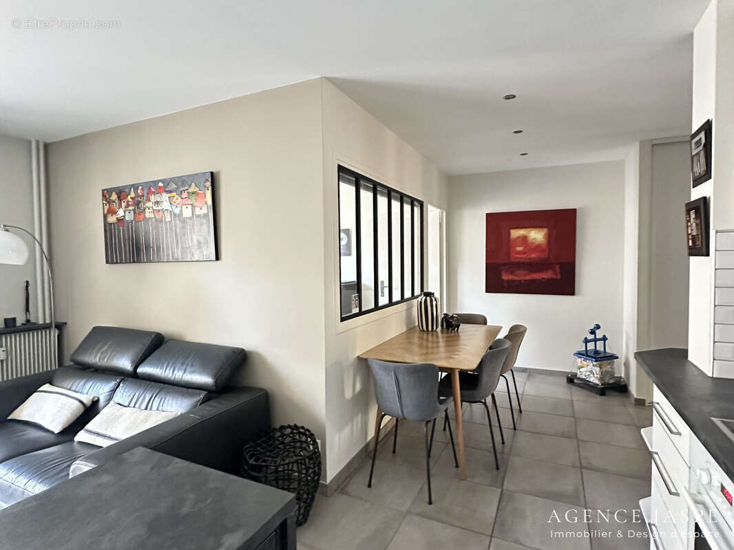 Appartement à SAINT-ETIENNE
