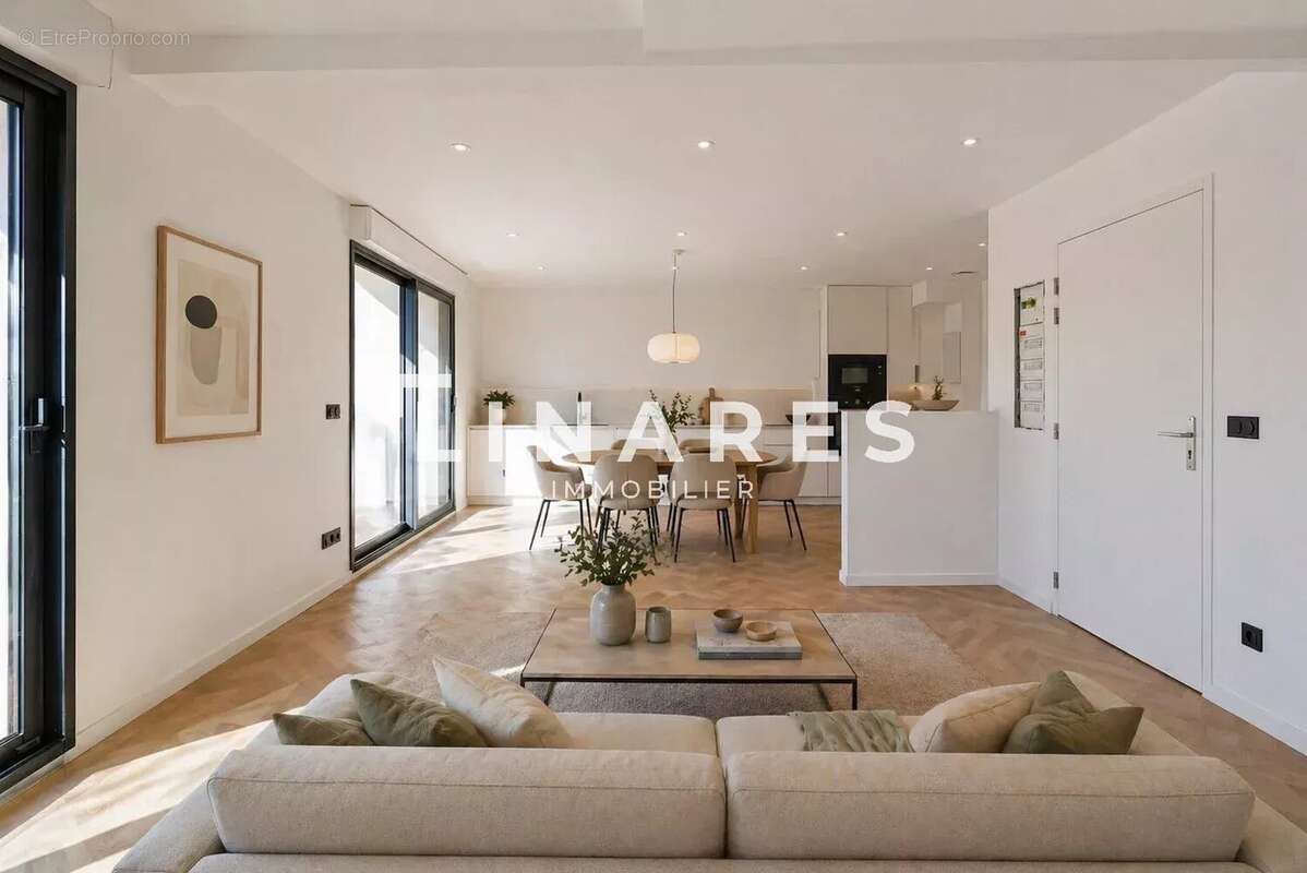 Appartement à MARSEILLE-5E