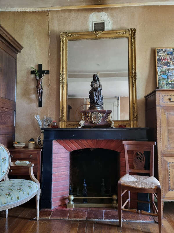Maison à MONTBRON