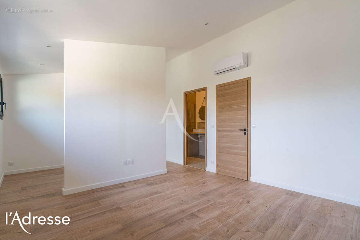 Maison à LE BOUSCAT