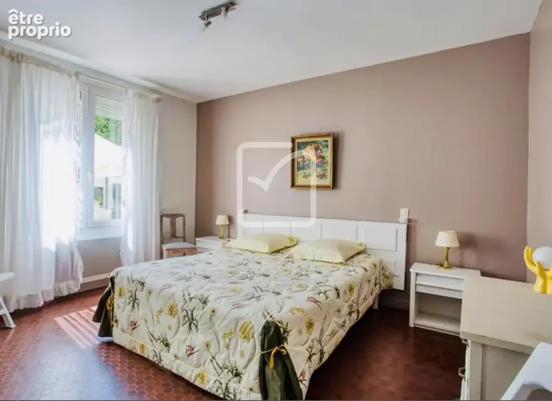 Ensemble immobilier exclusif aussi rare qu'atypique avec un accès privé à la dordogne - photo 5