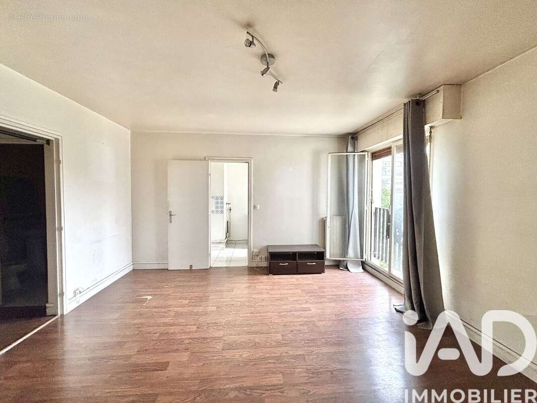 Photo 4 - Appartement à PARIS-15E