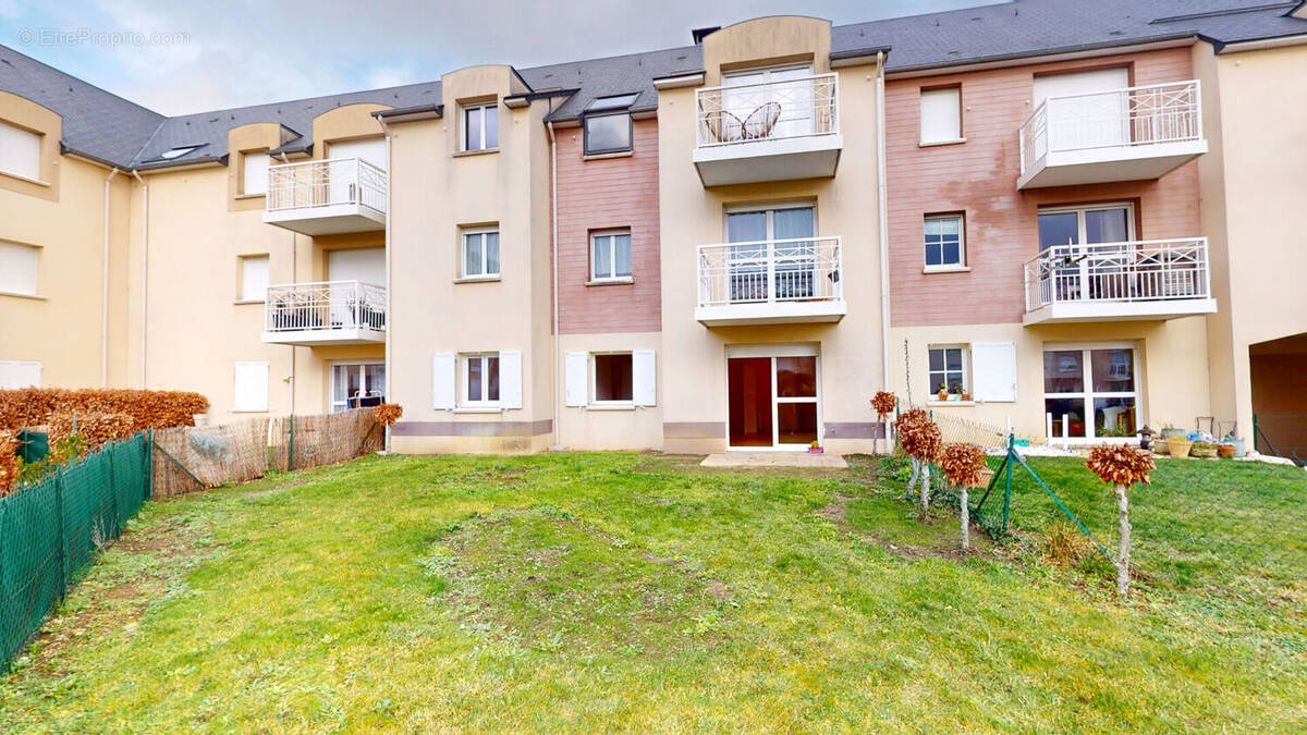 Appartement à PORT-EN-BESSIN-HUPPAIN