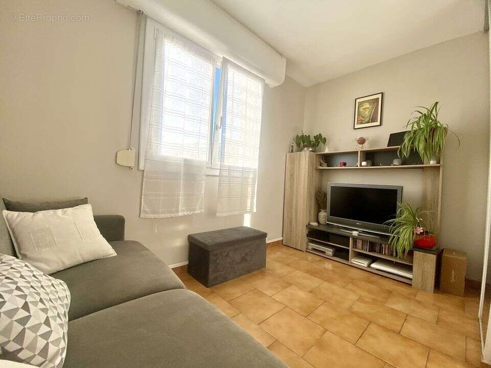 T4 + BALCON + CAVE / LES OLIVES 13013 - Appartement à MARSEILLE-13E