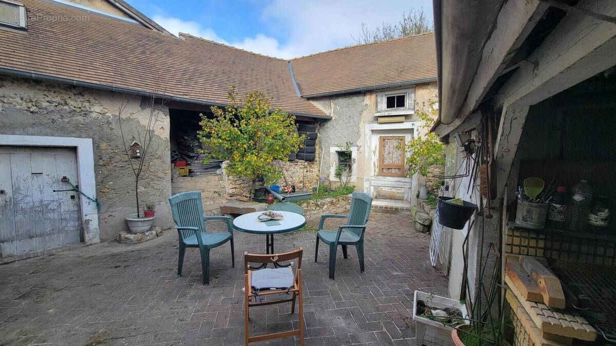 Photo 1 - Maison à MAULETTE