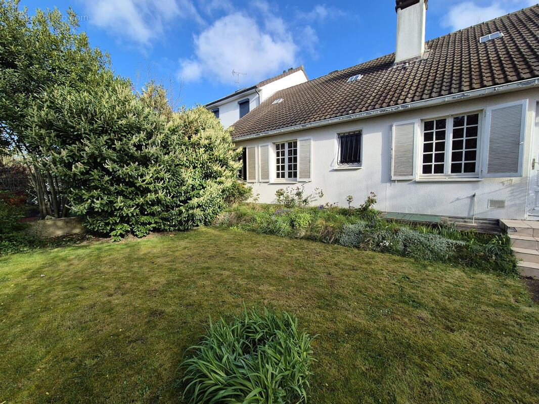 Maison à JOUY-EN-JOSAS