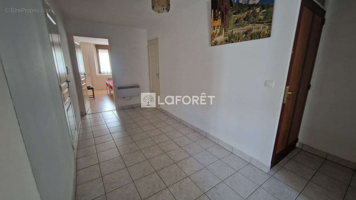 Maison à LA CHAPELLE-SUR-FURIEUSE