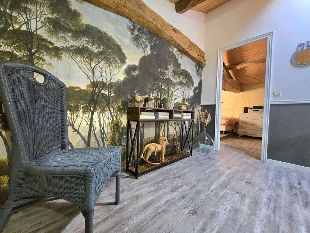 Maison à SAINT-ANTOINE-DU-QUEYRET