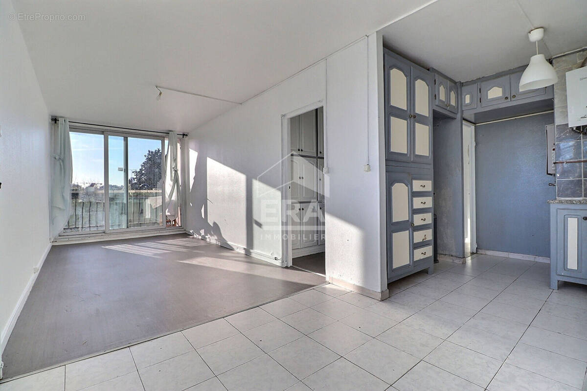 Appartement à AUBERVILLIERS