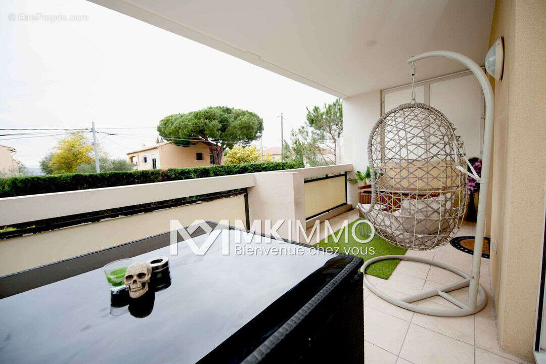 Appartement à SAINT-LAURENT-DU-VAR