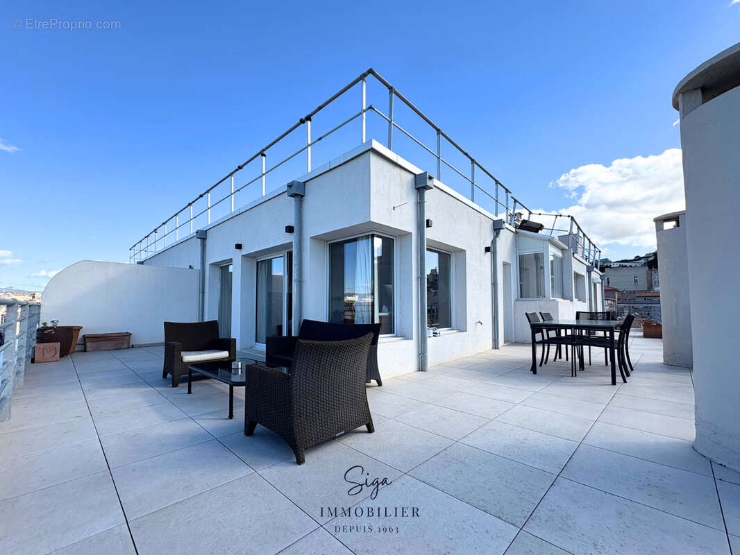 Appartement à MARSEILLE-7E