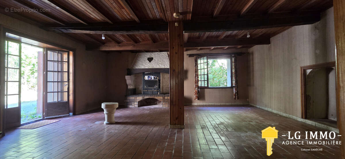 Maison charentaise de 153 m2 + dépendances et jardin - photo 5