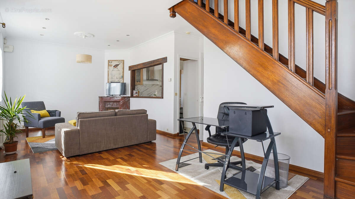 Maison à MONTIGNY-SUR-LOING