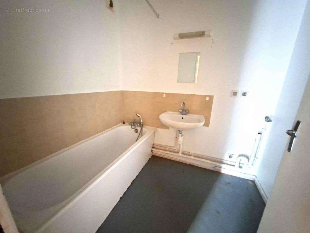Appartement à VITTEAUX