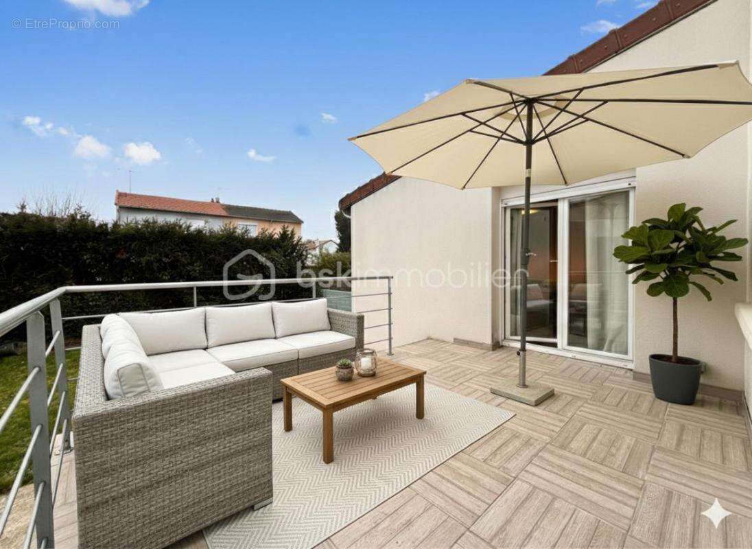 Maison à CHENNEVIERES-SUR-MARNE