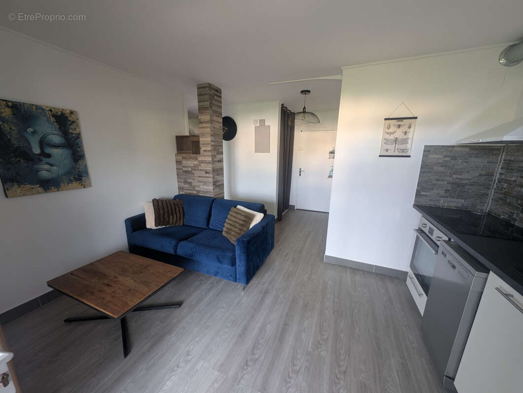 Appartement à SIX-FOURS-LES-PLAGES