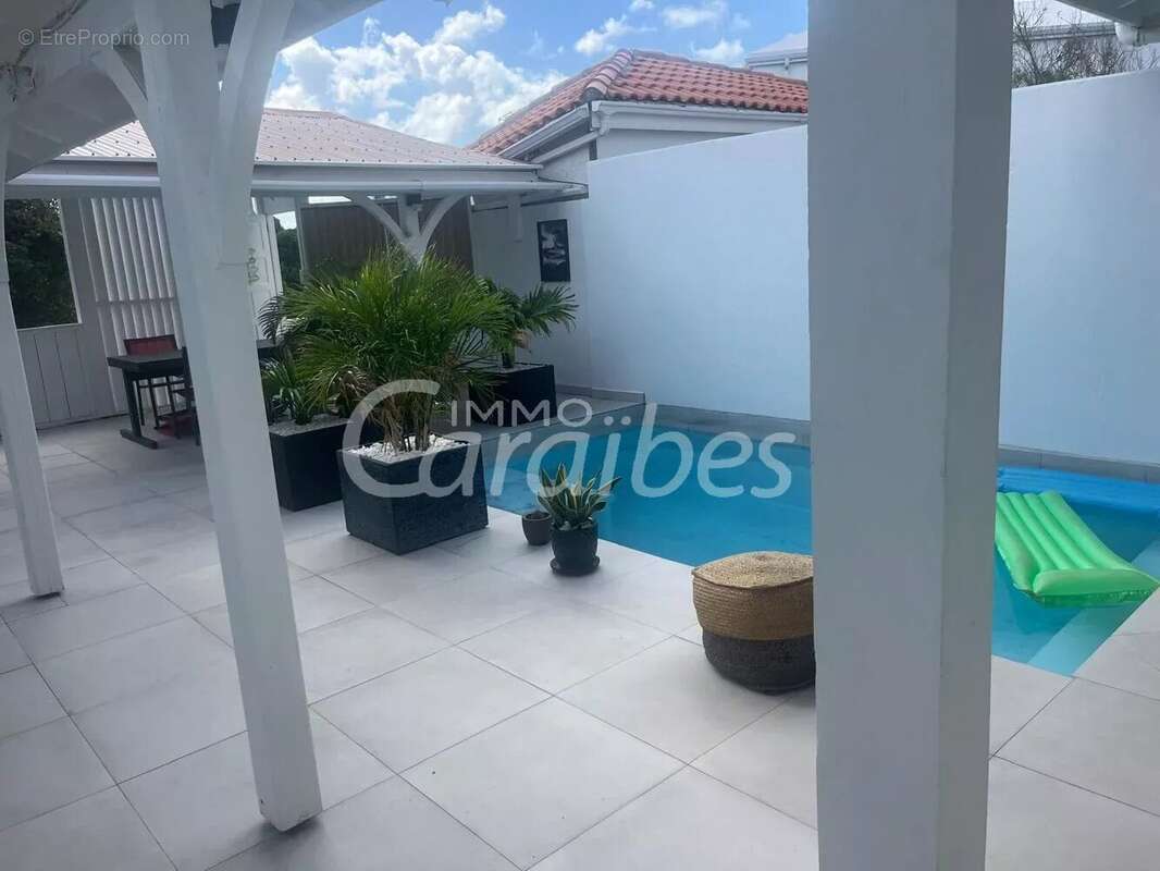 Maison à SAINT-MARTIN