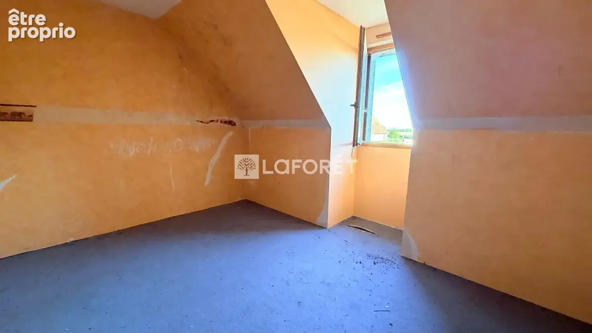 A vendre à ELISE-DAUCOURT, 4 chambres 110 m² - photo 11
