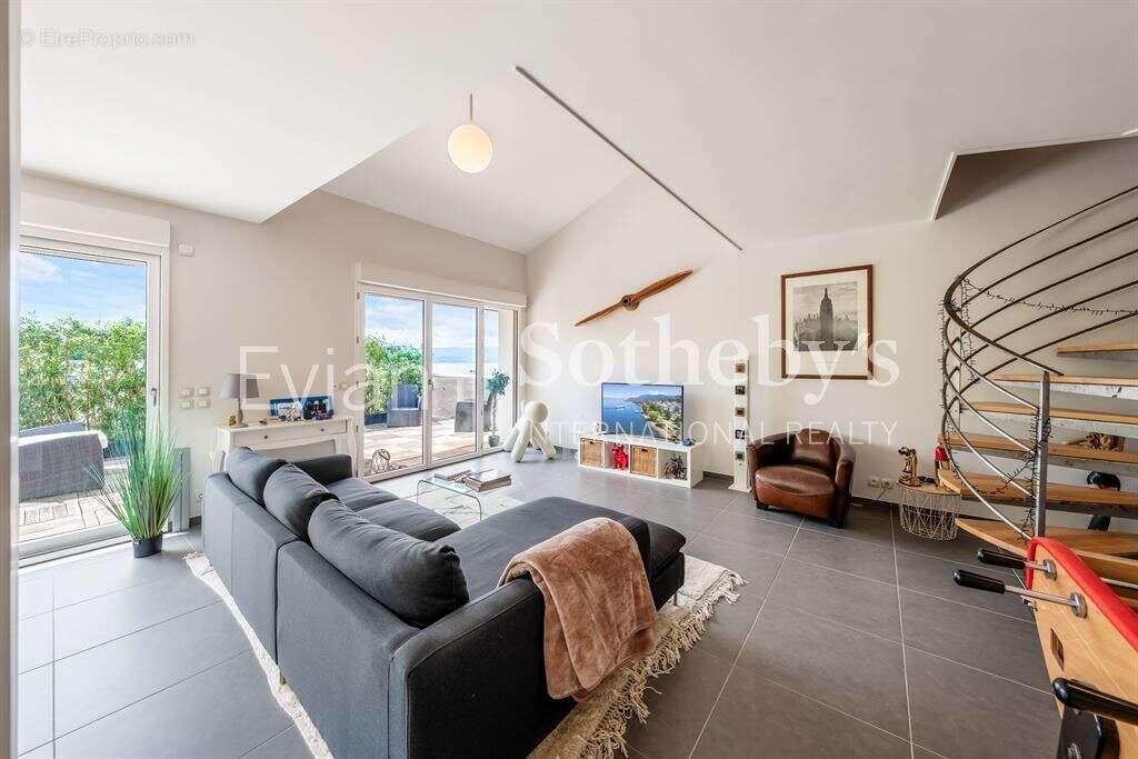 Appartement à EVIAN-LES-BAINS