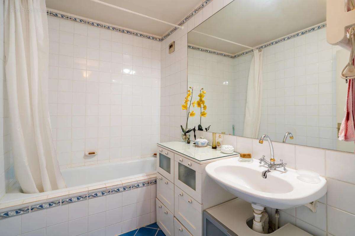 Appartement à LE KREMLIN-BICETRE
