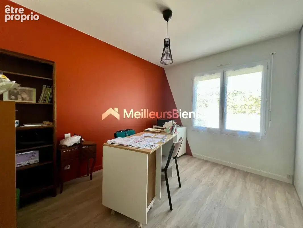 Maison plain-pied 5 pièces 111 m² — La Roche-sur-Yon — impasse au calme, terrain 540 m² piscinable, garage 43 m² - photo 7