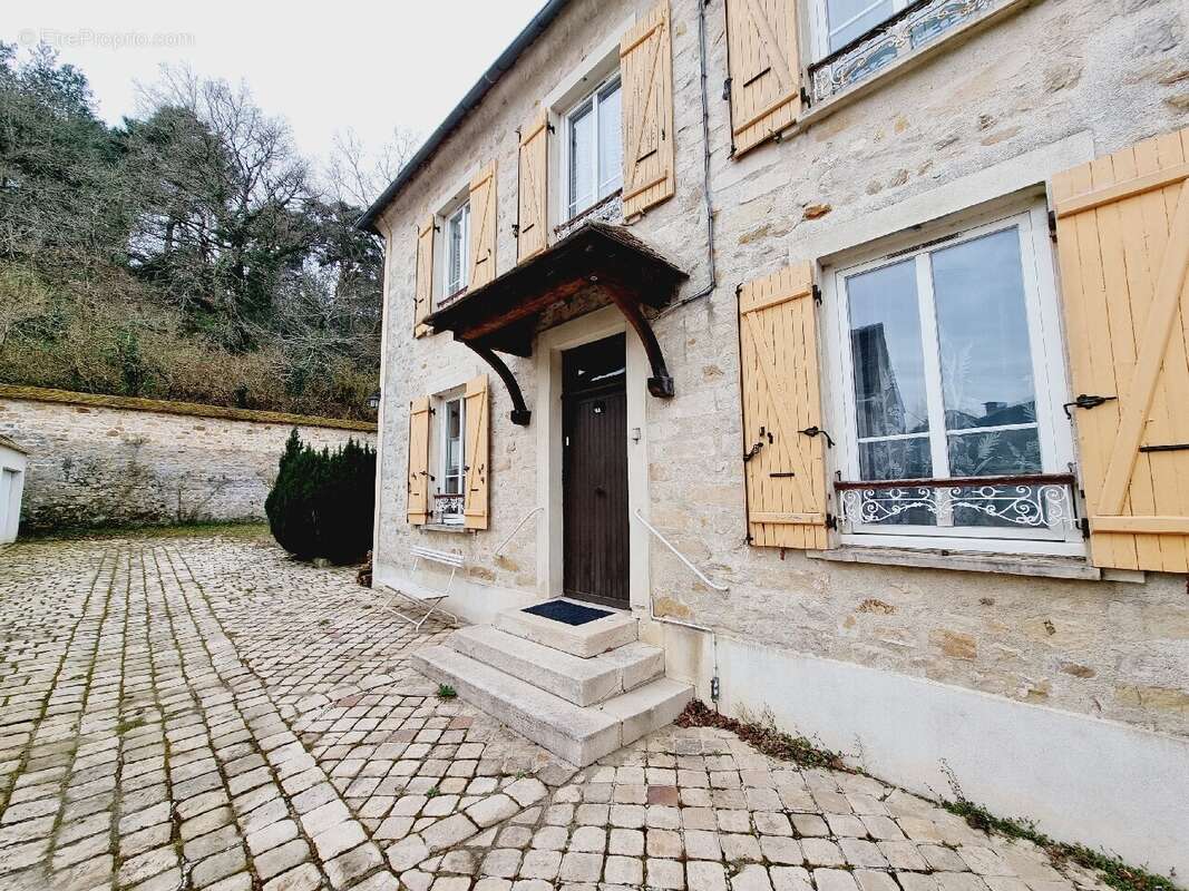 Maison à MILLY-LA-FORET