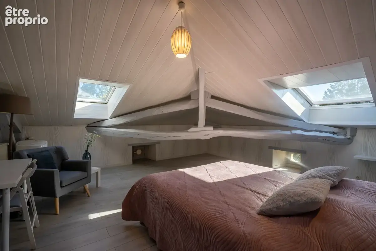Belle propriété quercynoise avec 2 grandes maisons, piscine et 1 ha terrain - photo 19
