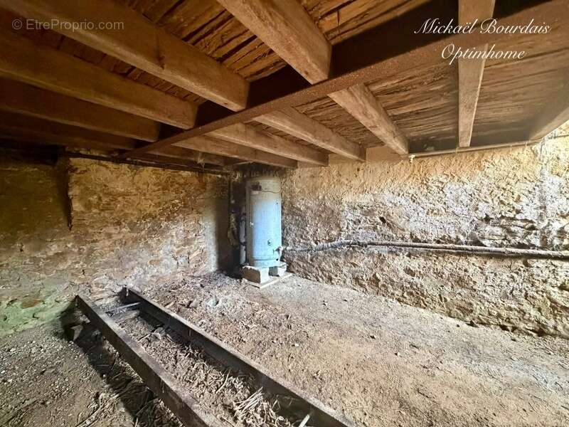 Demeure de caractère du XVIIᵉ siècle – 279 m² habitables – Plus de 390 m² de dépendances – Potentiel exceptionnel - photo 15