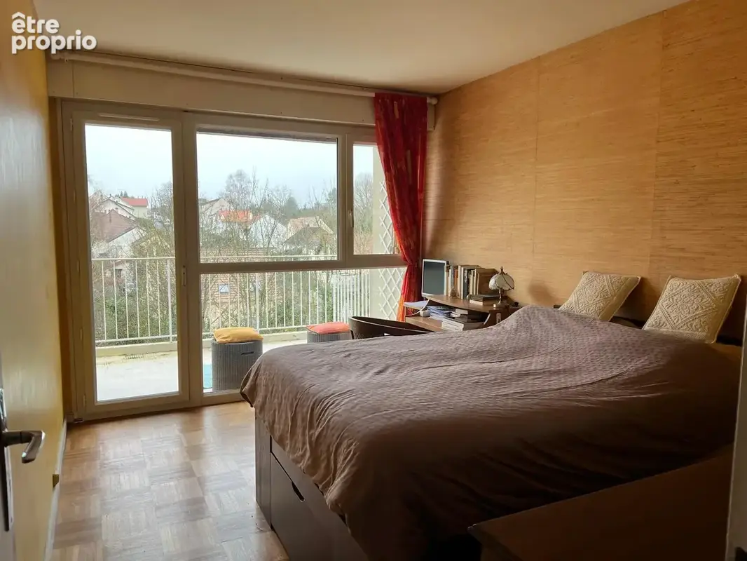 Appartement lumineux 76 m2   RER B à pied   Vue dégagée   Parking   Résidence verdoyante - photo 3