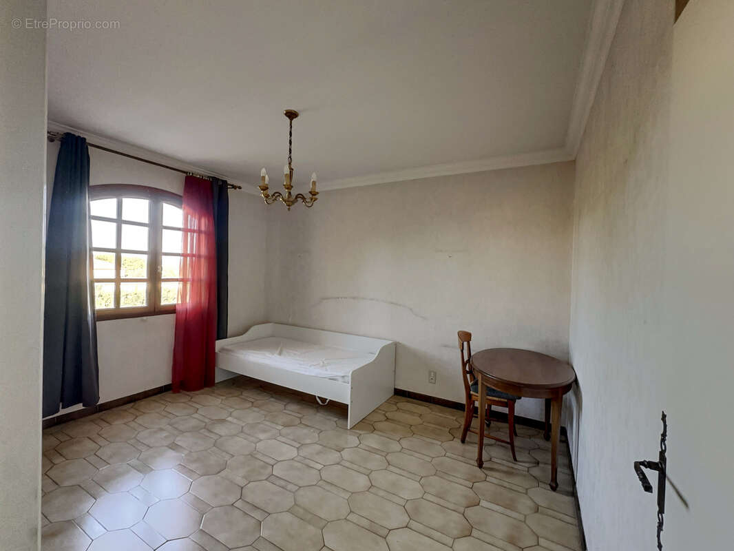 Maison à SAINT-JEAN-DE-VEDAS