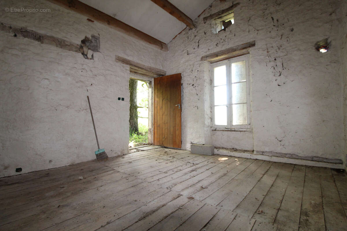 Terrain à SAINT-AFFRIQUE