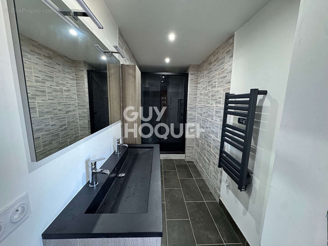 Maison à SAINT-VALLIER