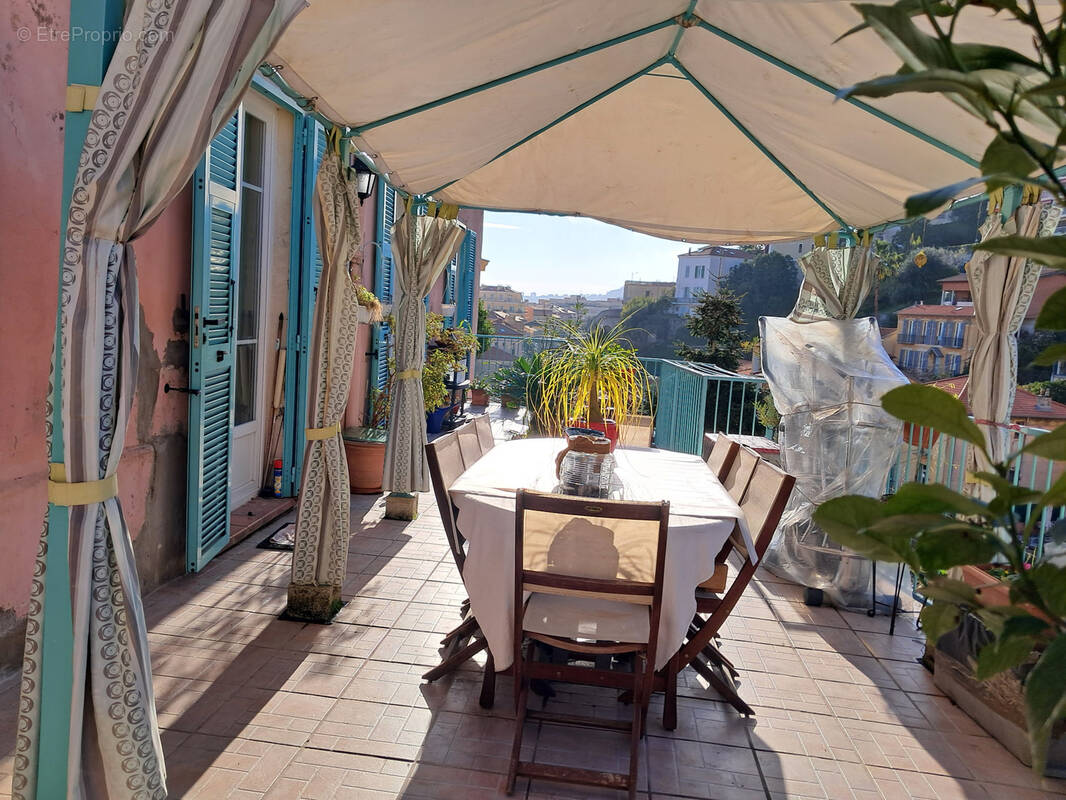 Appartement à MENTON