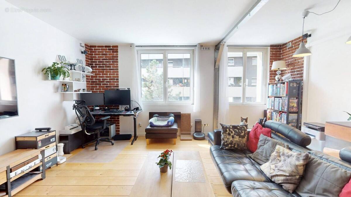 Appartement à PARIS-11E