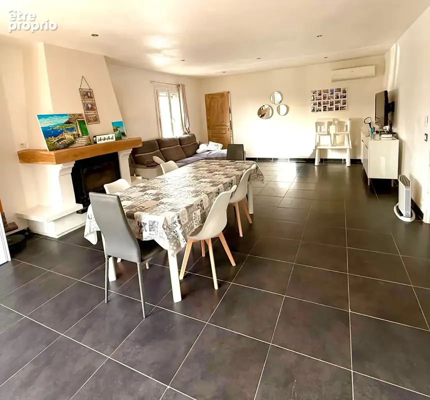 Belle maison de plain-pied de 105m2, garage double, boulodrome et piscine hors-sol - photo 11