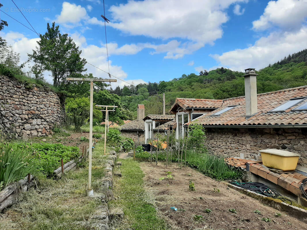 Maison à ALBON-D&#039;ARDECHE