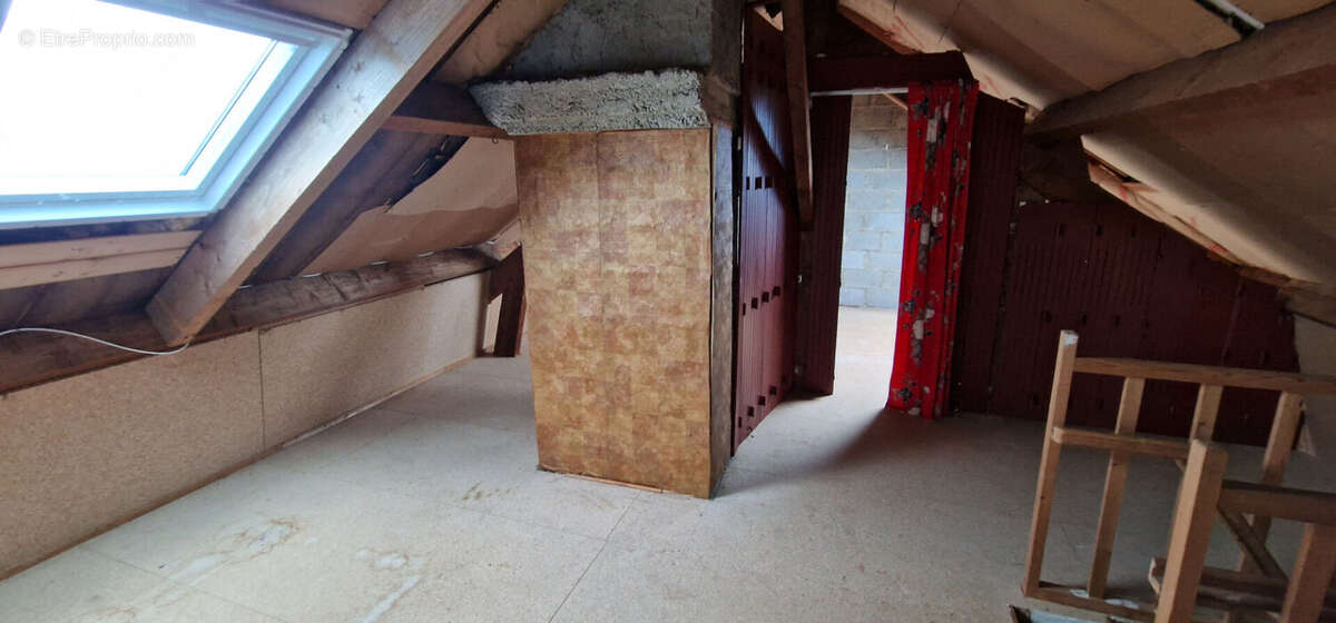 Maison à PLOUGUENAST