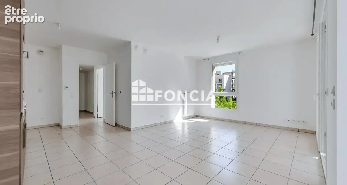 Villeurbanne (Villette-Paul Bert) – Appartement T3 de 67 m² avec balcon et garage boxé, proche tramway et gare de la Part-Dieu - photo 4
